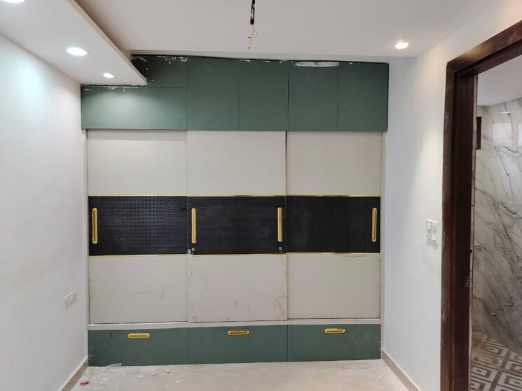 undefined, krishna nagar 2.5 Bedroom 100 Sq.Ft. Builder Floor In Krishna Nagar Delhi 8194326