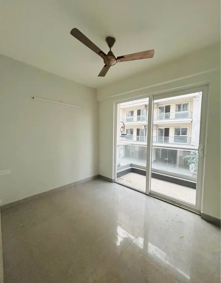 2 BHK 1050 Sq.Ft. Builder Floor in Signature Global City 92