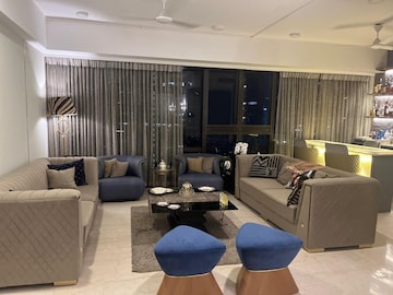 Team Area in 3 BHK Apartment at Lodha The Park, Worli – for Rent