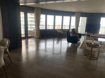 Parking in 5 BHK Apartment at Lodha The Park, Worli – for Rent