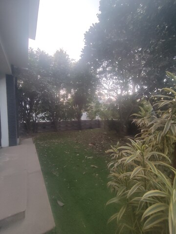 Furnished Amenities in 4 BHK Villa at Vipul Tatvam Villas, Sector 48 – for Sale