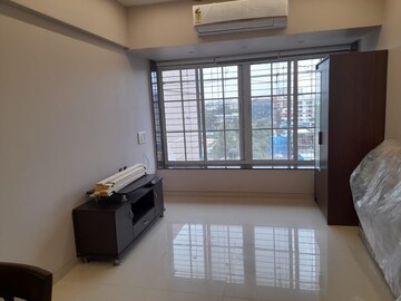 Room in 1 BHK Apartment at Lic Colony – for Rent