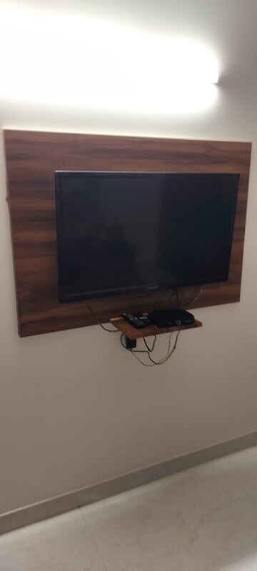 Furnished Amenities in 2 BHK Apartment at Unitech The Residences Sector 33, Sector 33 – for Rent