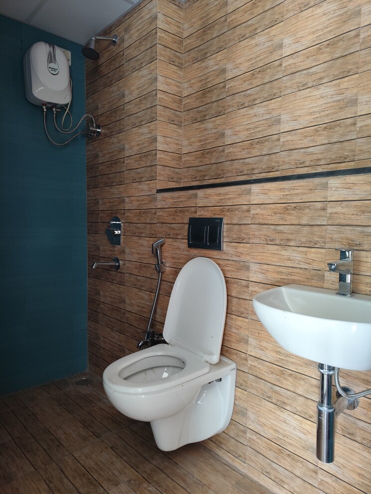 Bathroom, lodha-crown-quality-homes 2 Bedroom 497 Sq.Ft. Apartment In Majiwada Thane 8194396