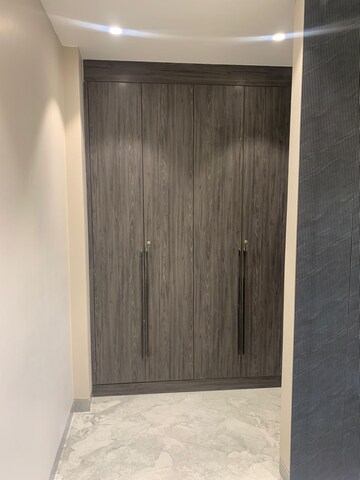 Building Lobby in 4 BHK Builder Floor at M3M Atrium, Sector 57 – for Sale