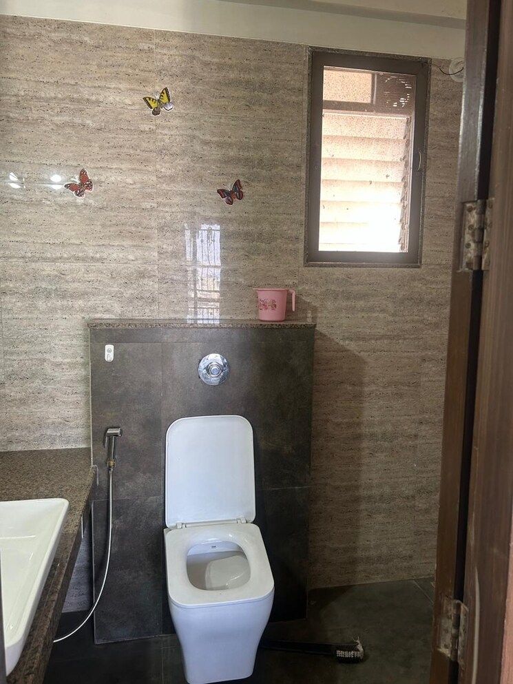 Bathroom, keystone-solista 2 Bedroom 1150 Sq.Ft. Apartment In Seawoods Navi Mumbai 8194401