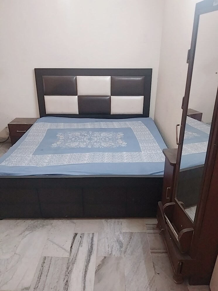 Bedroom, shipra-suncity 2 Bedroom 800 Sq.Ft. Apartment In Vaibhav Khand Ghaziabad 8194405