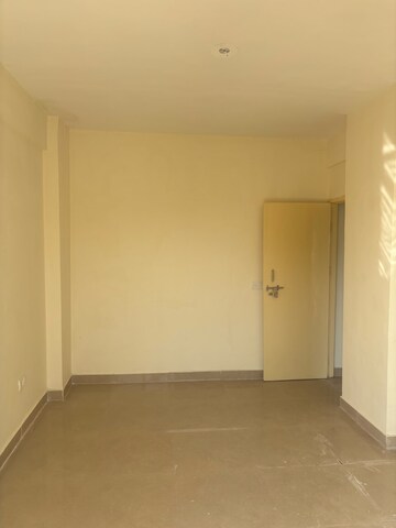 Room in 2 BHK Apartment at GLS South Avenue, Sector 92 – for Sale