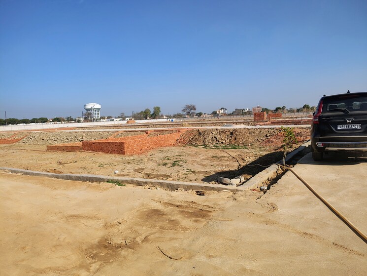 undefined, gaur-castlevania  109 Sq.Yd. Plot In Gaur Yamuna City Greater Noida 8194456