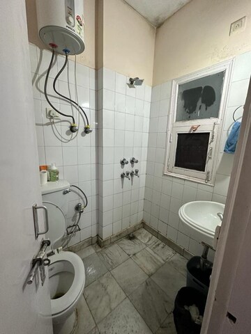 Bathroom in 2 BHK Builder Floor at SS Mayfield Gardens, Sector 51 – for Rent