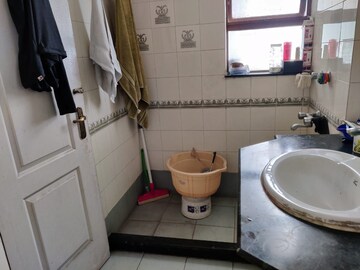 Bathroom in 3 BHK Apartment at Vipul Greens, Sector 48 – for Sale