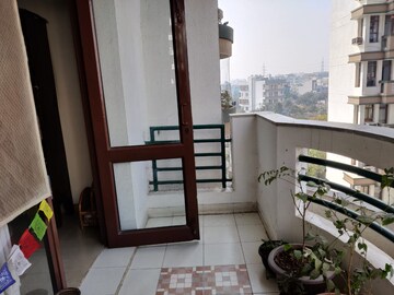 Kitchen in 3 BHK Apartment at Vipul Greens, Sector 48 – for Sale
