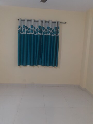 Room in 1.5 BHK Apartment at Mantri Park, Goregaon East – for Rent