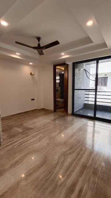 Room in 3.5 BHK Builder Floor at Dwarka Expressway – for Sale