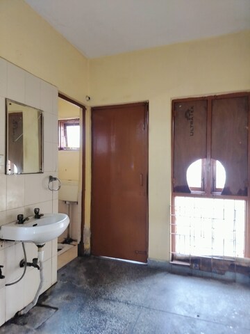 Building Lobby in 1 BHK Apartment at Molarband – for Rent