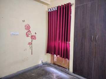 Furnished Amenities in 1 BHK Apartment at Molarband – for Rent