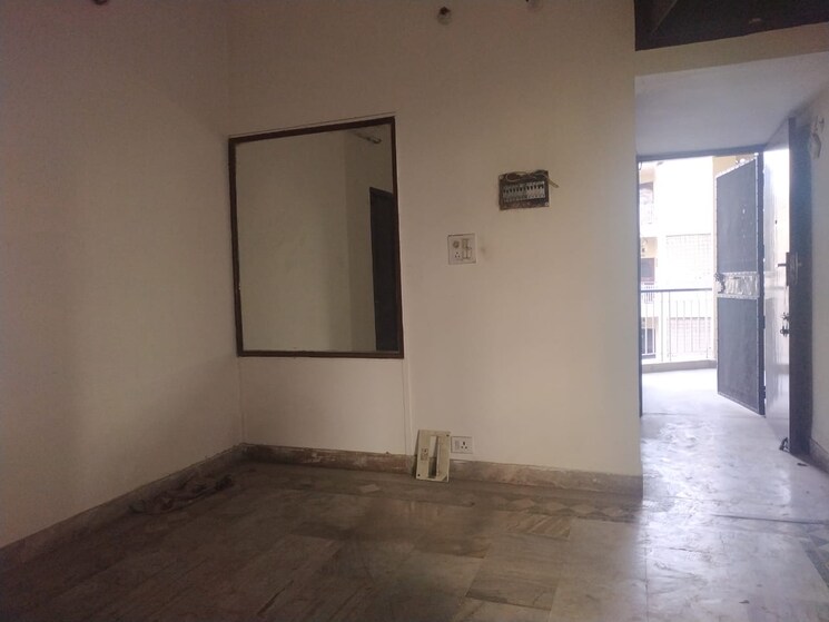 Room, jasola 2 Bedroom 1000 Sq.Ft. Apartment In Jasola Delhi 8194551