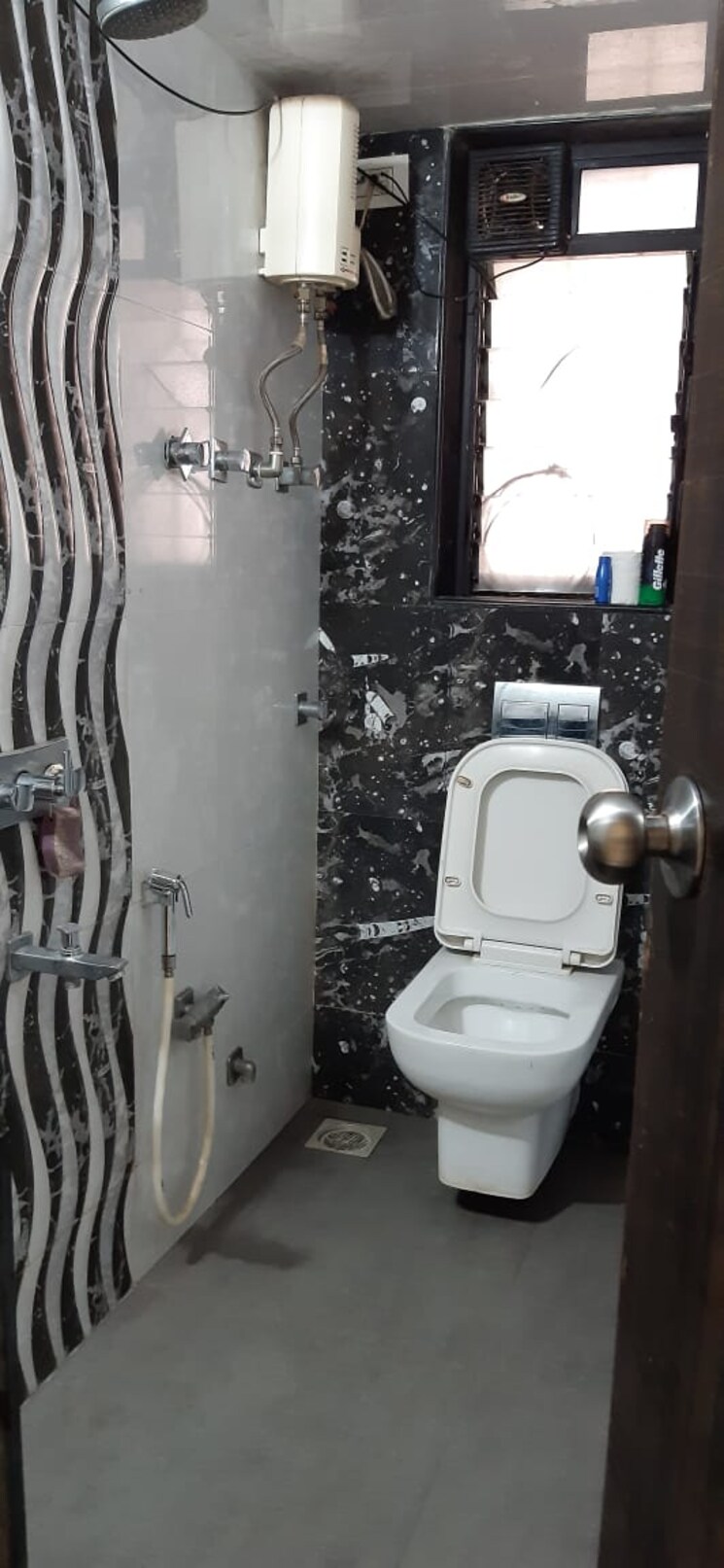 Bathroom, mantri-park 1 Bedroom 473 Sq.Ft. Apartment In Goregaon East Mumbai 8194608