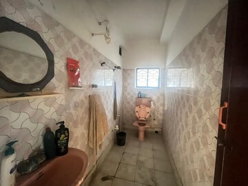 Bathroom in 2 BHK Apartment at Tollygunge – for Sale