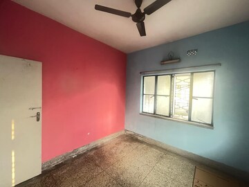 Room in 2 BHK Apartment at Tollygunge – for Sale