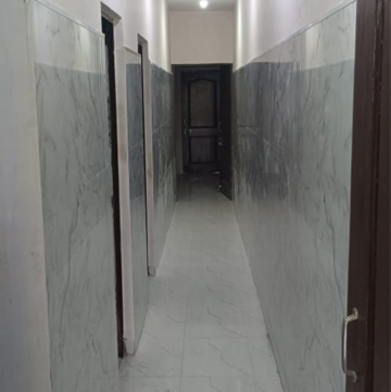 Building Lobby in 2 BHK Builder Floor at Malviya Nagar – for Rent