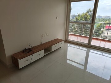 Room in 2.5 BHK Apartment at Atco Sapphire, Sarjapur Road – for Rent
