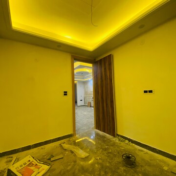 Room in 3 BHK Apartment at Malviya Nagar – for Rent