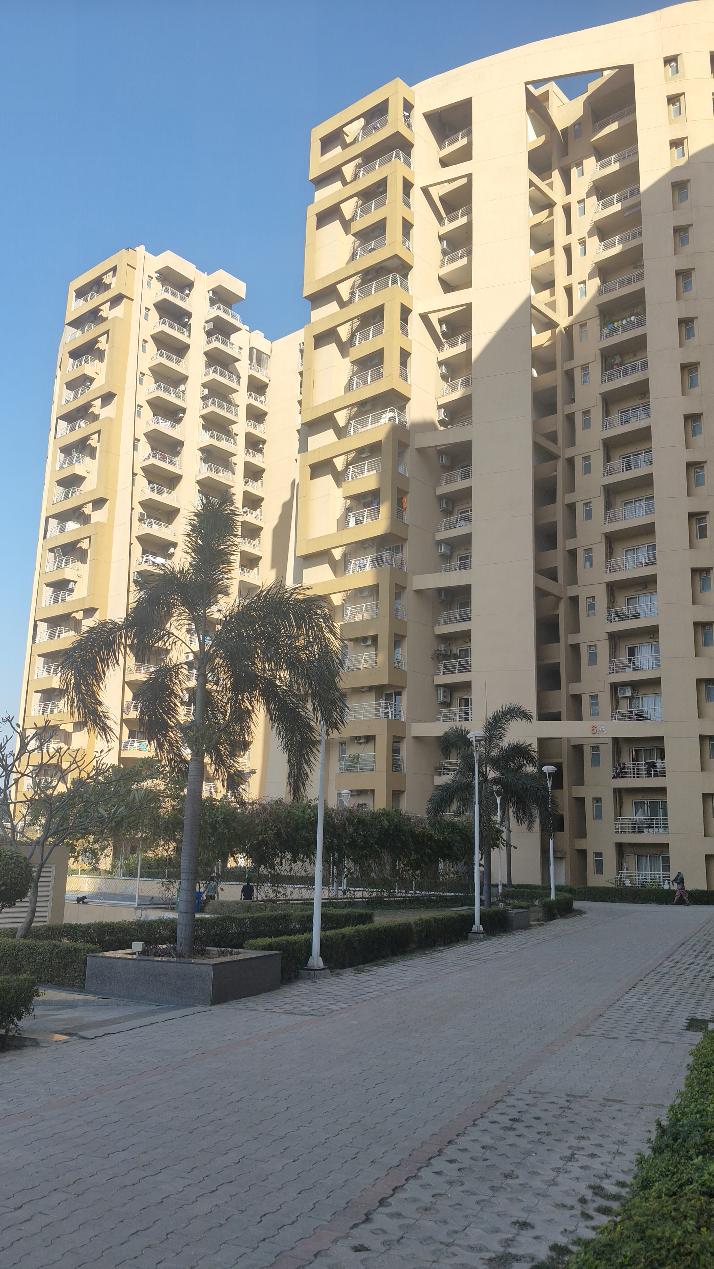 3.5 BHK + Extra Room Apartment For Sale in D R Estate 