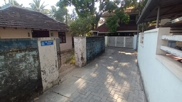 Parking in  Plot at Nettoor – for Sale
