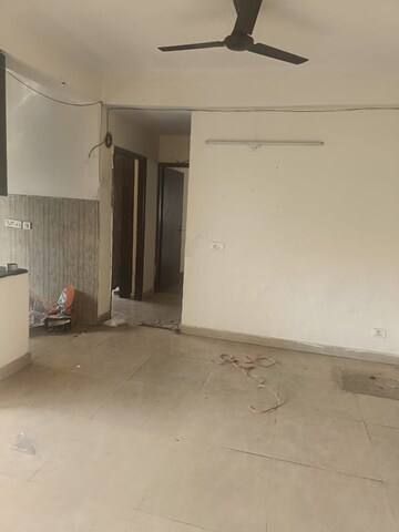2 BHK Apartment For Rent in Amrapali Silicon City, Sector 76