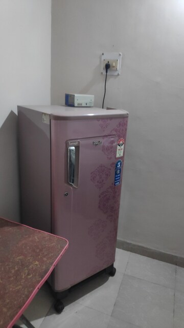 Furnished Amenities in 1 BHK Apartment at Shahenshah CHS, Koregaon Park – for Rent