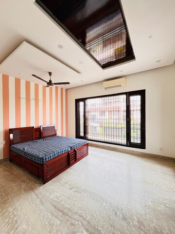 Bedroom in 3 BHK Apartment at Amrapali Silicon City, Sector 76 – for Rent