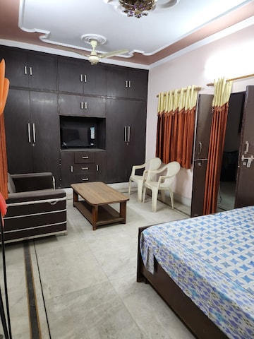 1.5 BHK Apartment For Rent in Madhur Apartment Paschim Vihar Delhi  8194827