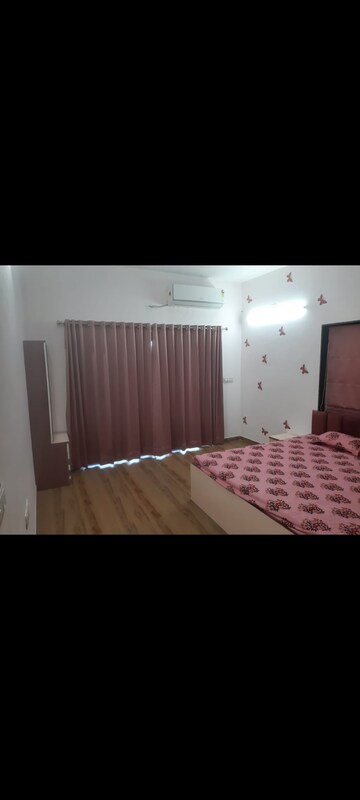 Bedroom in 3 BHK Villa at Racharda – for Rent
