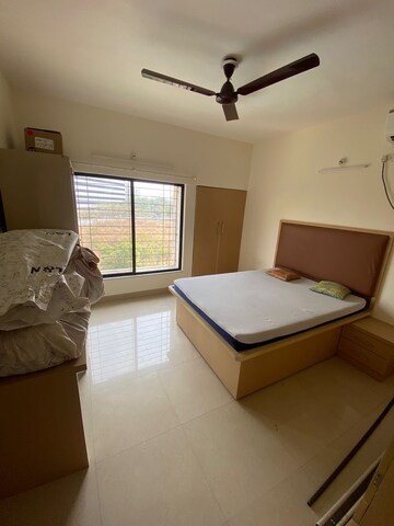 Master Bedroom in 3 BHK Apartment at Kumar City, Kalyani Nagar – for Rent