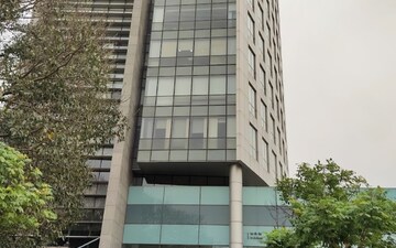 Office Space For Rent in Vatika City Point, Sector 25