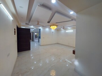 Room in 3 BHK Builder Floor at Raj Nagar Extension – for Sale