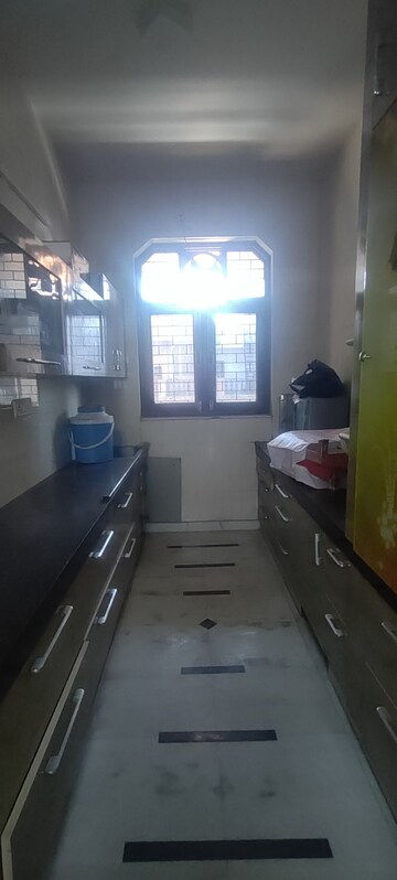 Kitchen in 2 BHK Builder Floor at Sector 37 – for Rent