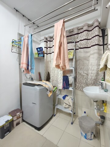 Master Bedroom in 2 BHK Apartment at Kumar Kruti, Kalyani Nagar – for Rent