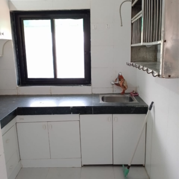 Kitchen in 1.5 BHK Villa at Sector 21 – for Rent