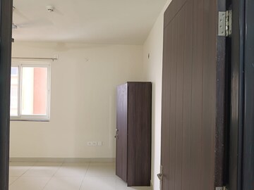 Building Lobby in 3.5 BHK Apartment at Pashmina Waterfront, Old Madras Road – for Rent