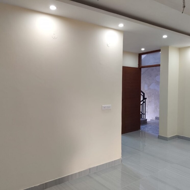 Room, lavasa-homes 2 Bedroom 900 Sq.Ft. Builder Floor In Lohgarh Zirakpur 8195441