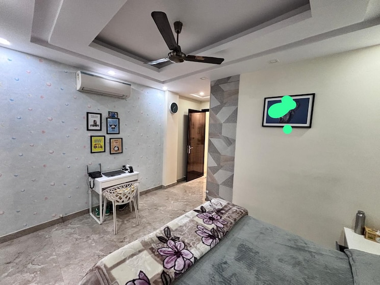 Bedroom, ramesh nagar 2 Bedroom 100 Sq.Yd. Builder Floor In Ramesh Nagar Delhi 8195434