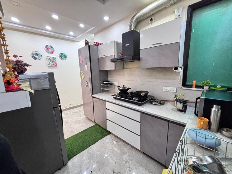 Kitchen, ramesh nagar 2 Bedroom 100 Sq.Yd. Builder Floor In Ramesh Nagar Delhi 8195434