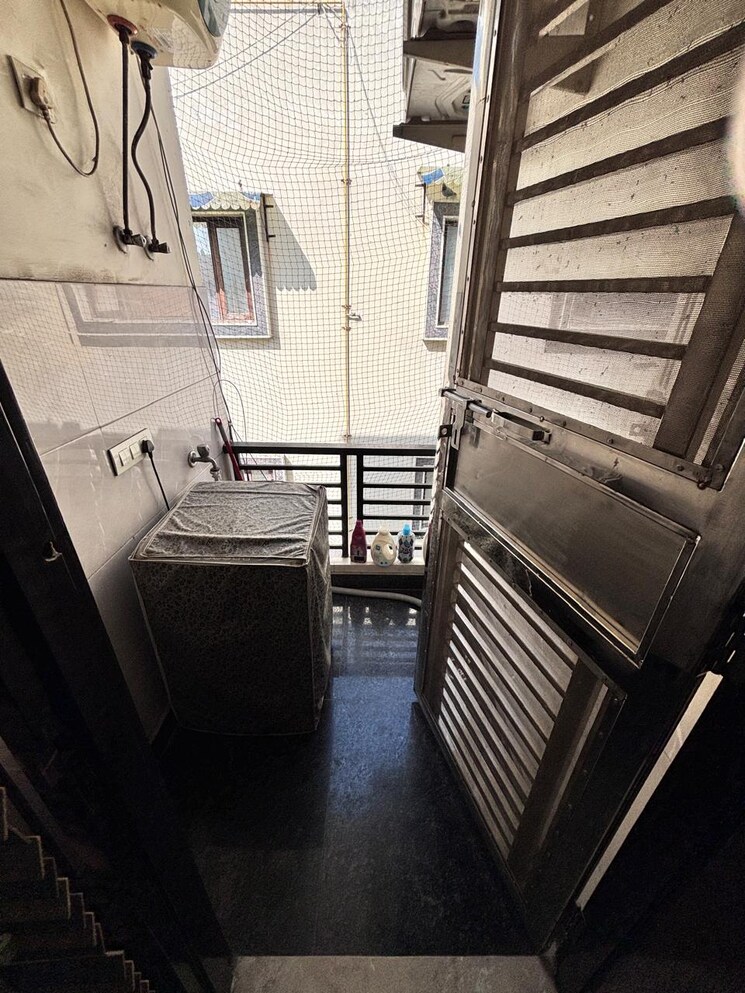 Other, ramesh nagar 2 Bedroom 100 Sq.Yd. Builder Floor In Ramesh Nagar Delhi 8195434