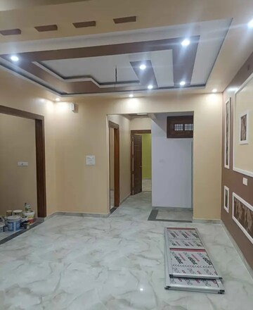 Building Lobby in 2 BHK Independent House at Jankipuram – for Rent