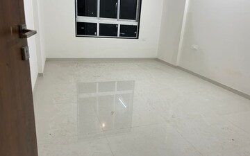 Room in 1 BHK Apartment at Vaishnavi Dham Complex, Asangaon – for Sale