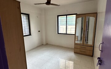 Room in 1 BHK Apartment at Vaishnavi Dham Complex, Asangaon – for Sale