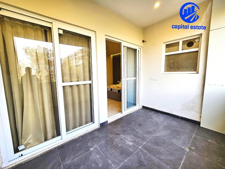 Balcony, peer mucchalla 4 Bedroom 1800 Sq.Ft. Apartment In Peer Mucchalla Zirakpur 8195494