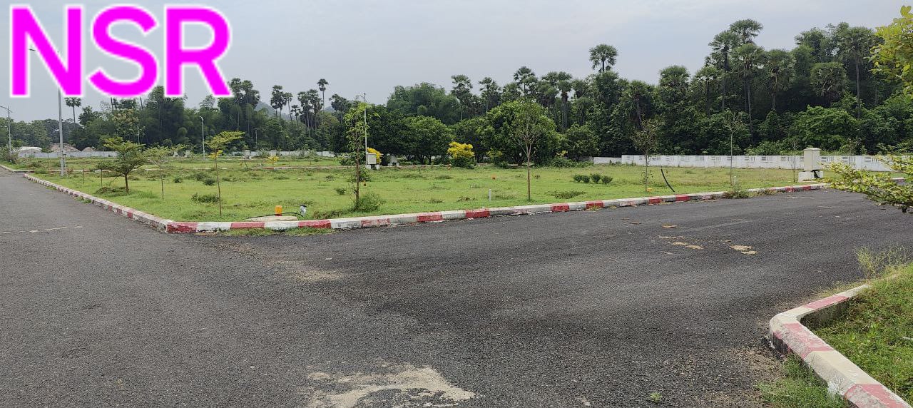 Plot For Sale in Oak City 